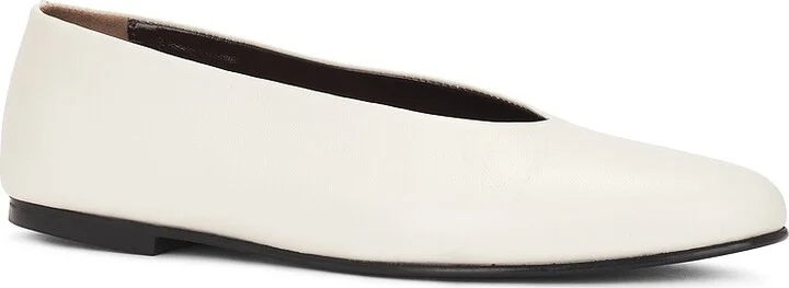 TOVE Darcy Flat in Cream - Image 2