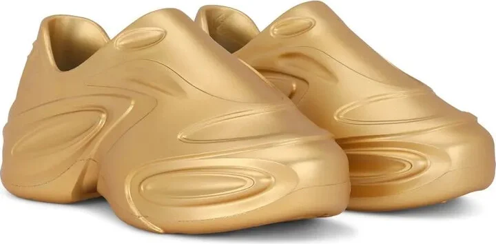 Toy low-top sneakers - Image 2