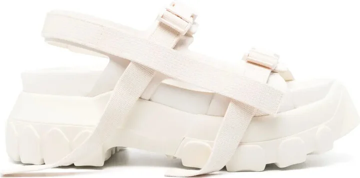 Tractor sandals