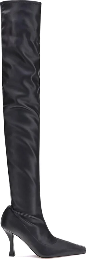 Trap Boots