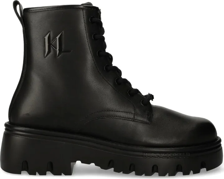 Traperid boots