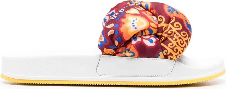 Treccia embroidered slides