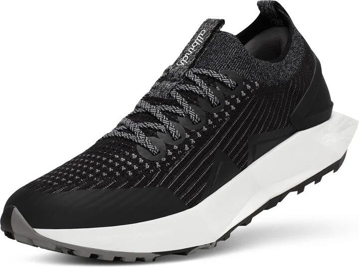 Natural Black/ Blizzard Sole
