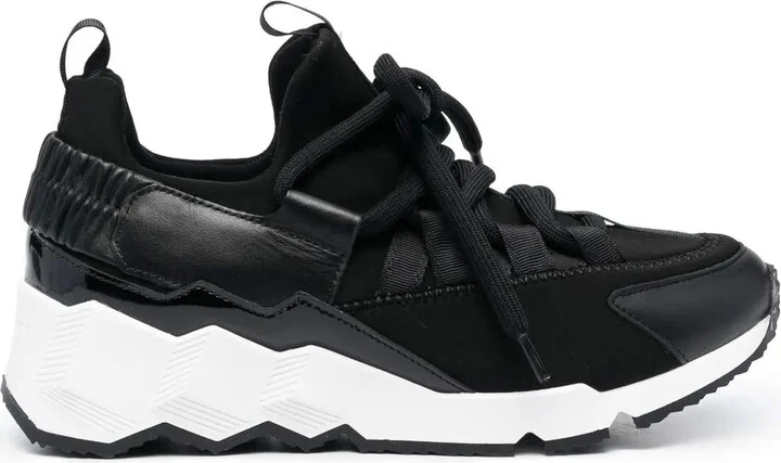 Trek Comet lace-up sneakers
