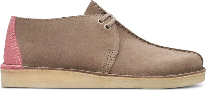 Trek "Mushroom Suede" desert boots