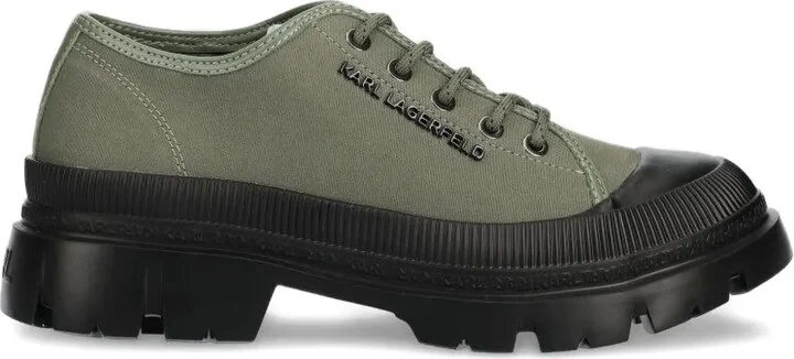 Trekka sneakers