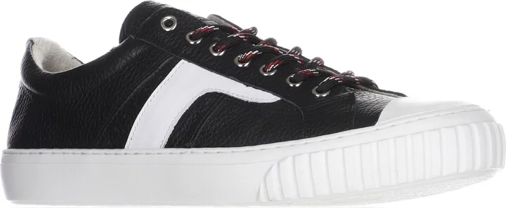 Trevor Low Top Sneaker