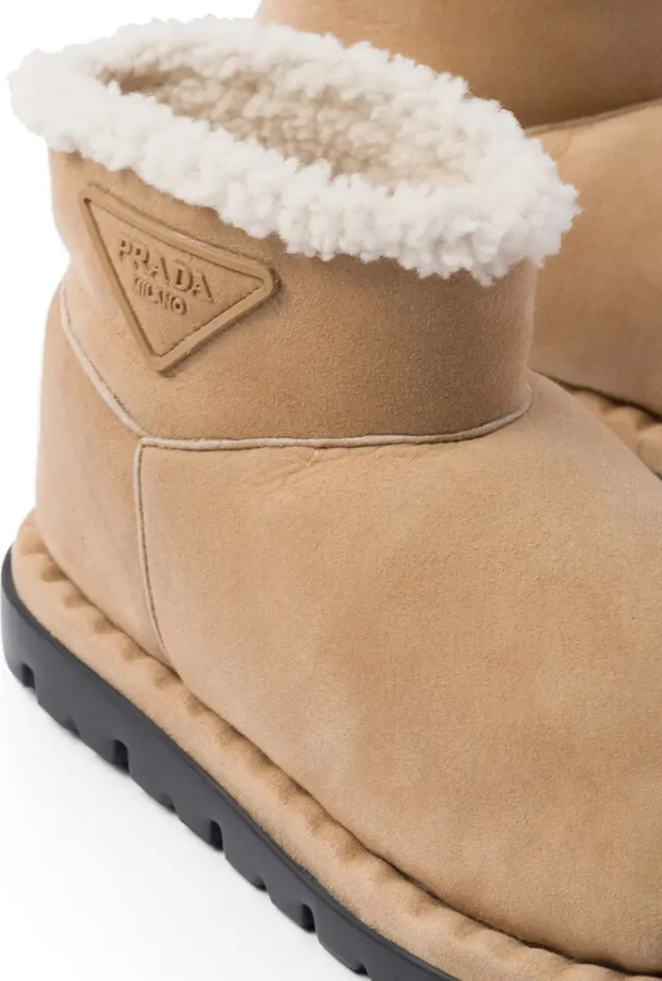 Triangle-Logo Suede Boots - Image 5