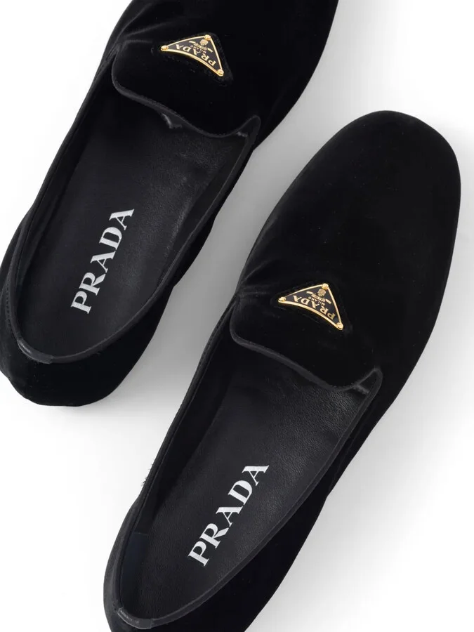 Triangle-Logo Velvet Loafers - Image 5