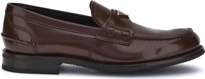 Triangular Plaque Loafers