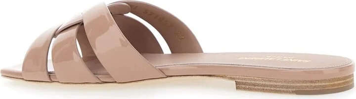 'tribute 05' Beige Sandals With Criss-crossed Straps In Patent Leather Woman