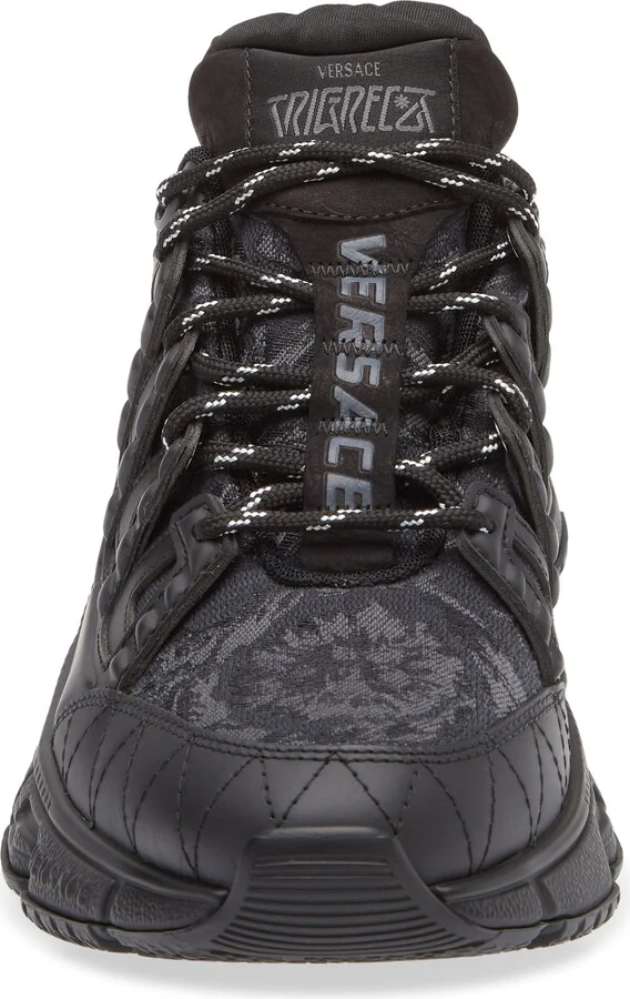 Trigreca Low Top Sneaker - Image 4