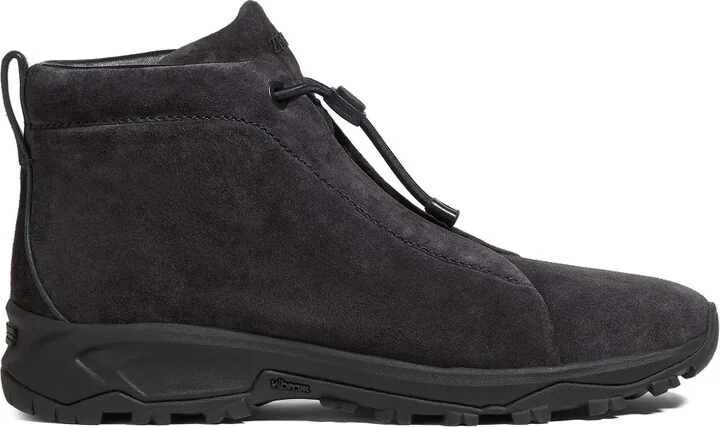 Triple Stitch Vetta suede boots