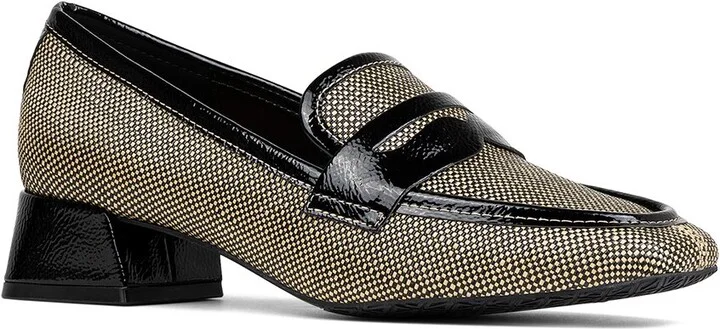 Tristinar Raffia Loafer Pump