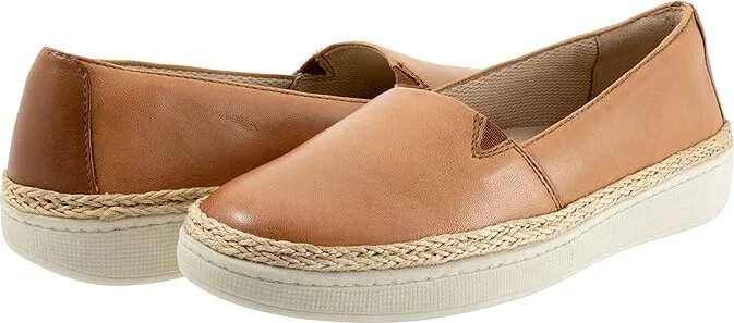 Trotters Accent Women's Slip on Shoes Luggage Leather : 6 WW (EE)