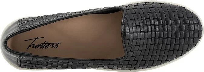 Trotters Adelina Women's Flat Shoes Black : 11 W (D), Leather - Image 2