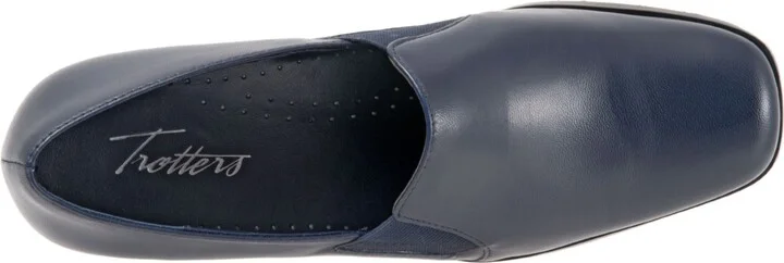 Trotters Ash Loafer - Image 6