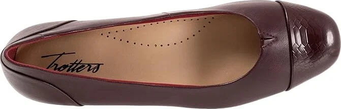 Trotters Daisy Women's Shoes Burgundy/Snake : 12 M (B), Synthetic - Image 2