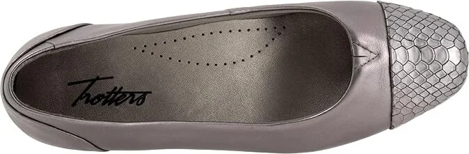 Trotters Daisy Women's Shoes Pewter Snake : 8 N (AA) - Image 2