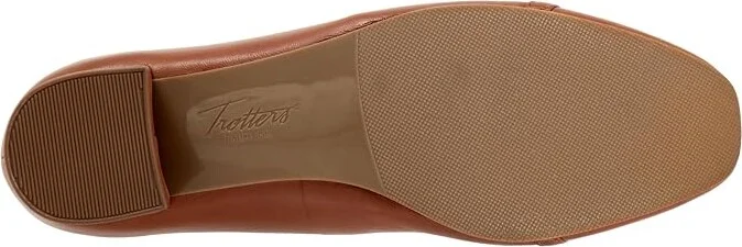 Trotters Dakota High Women's Heels Luggage : 10 M (B), Leather - Image 3