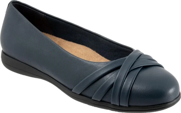 Trotters Daphne Flat