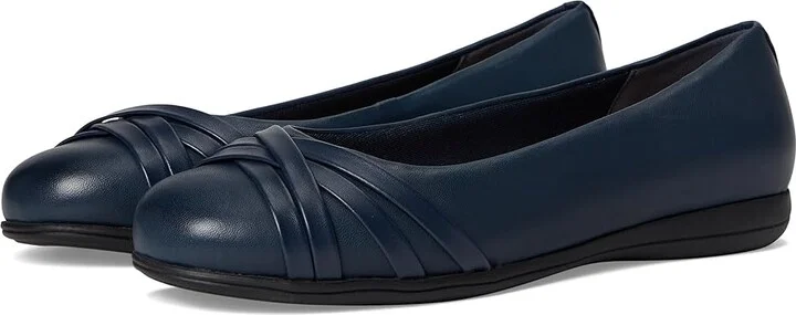 Trotters Daphne Women's Flat Shoes Navy : 9.5 W (D), Leather