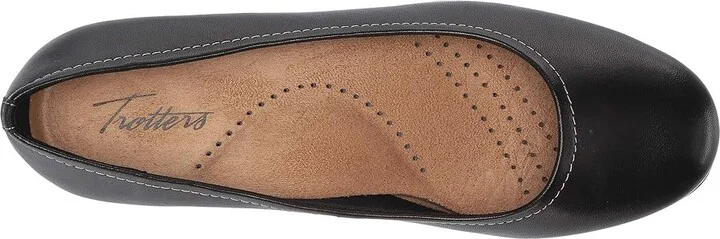 Trotters Darcey Women's Flat Shoes Black : 7.5 N (AA), Full Grain leather - Image 3