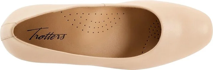 Trotters Daria High Women's Heels Beige : 6 M (B), Suede - Image 2