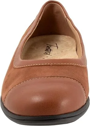 Trotters Delmara Women's Flat Shoes Luggage Nubuck : 9 W (D), Leather - Image 5