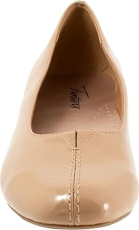 Trotters Doris Women's 1-2 inch heel Shoes Beige Patent : 6 W (D), Leather - Image 5