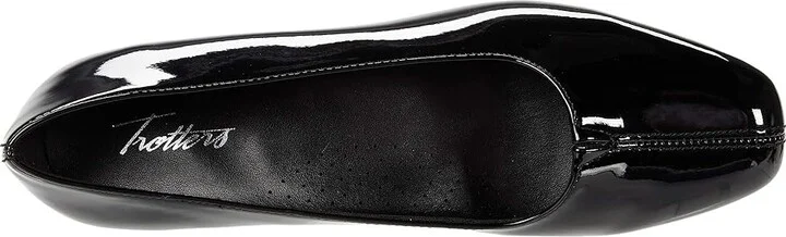 Trotters Doris Women's 1-2 inch heel Shoes Black Patent : 6.5 N (AA), Leather - Image 2