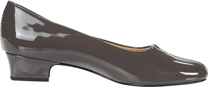 Trotters Doris Women's 1-2 inch heel Shoes Grey Patent : 6 WW (EE), Leather - Image 7