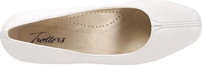 Trotters Doris Women's 1-2 inch heel Shoes White : 12 WW (EE), Leather - Image 2