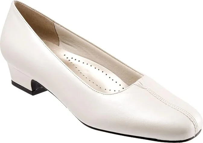 Trotters Doris Women's 1-2 inch heel Shoes White Pearl : 8.5 W (D), Leather