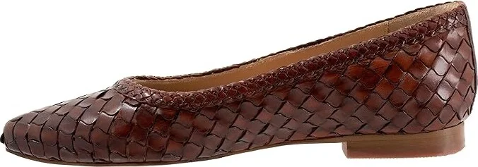 Trotters Emmie Women's Flat Shoes Cognac : 7.5 N (AA), Leather - Image 6