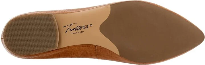 Trotters Estee Women's Slip-on Dress Shoes Luggage Embossed : 9 W (D) - Image 3