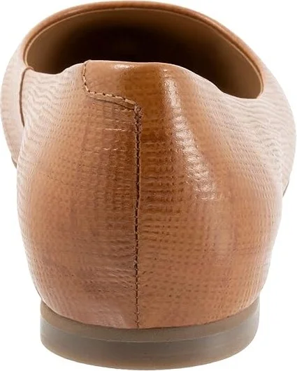 Trotters Estee Women's Slip-on Dress Shoes Luggage Embossed : 9 W (D) - Image 4