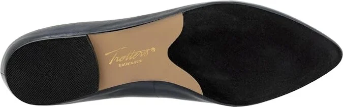 Trotters Estee Women's Slip-on Dress Shoes Navy : 6.5 N (AA) - Image 3
