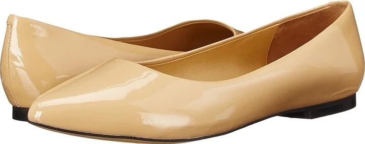 Trotters Estee Women's Slip-on Dress Shoes Nude Soft Patent Leather : 7.5 N (AA)