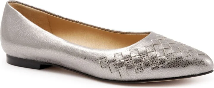 Trotters Estee Woven Flat