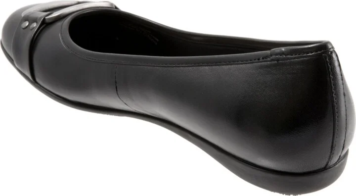 Trotters Femi Flat - Image 11