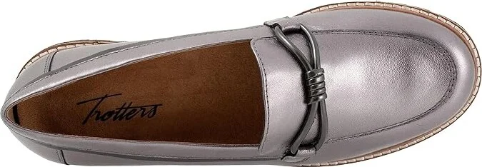 Trotters Fiora Women's Flat Shoes Pewter : 6 M (B) - Image 2