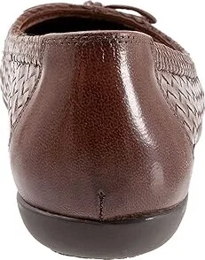 Trotters Gillian Women's Shoes Dark Brown : 7 N (AA), Leather - Image 4