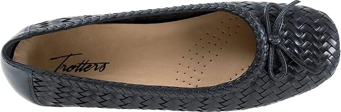 Trotters Gillian Women's Shoes Navy : 6.5 W (D), Leather - Image 2