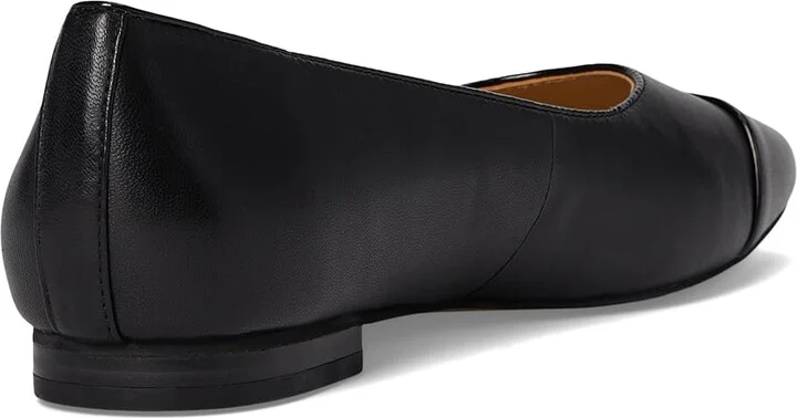 Trotters Harbor Women's Flat Shoes Black : 8.5 M (B), Leather/Rubber - Image 4