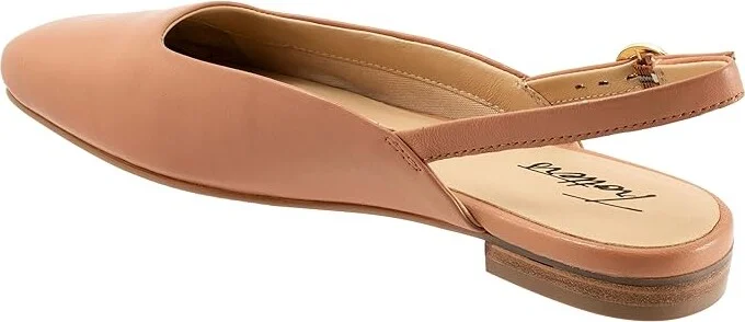 Trotters Holly Women's Flat Shoes Blush : 5.5 M (B), Leather - Image 4