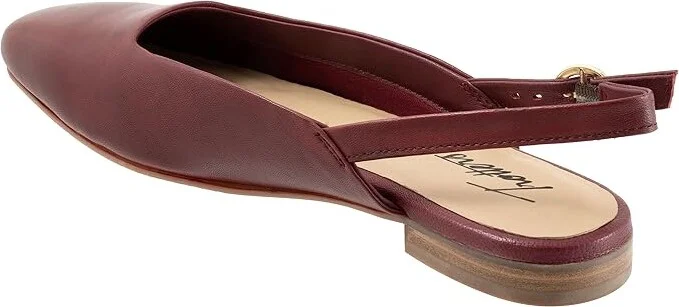 Trotters Holly Women's Flat Shoes Sangria : 8 W (D), Leather - Image 4