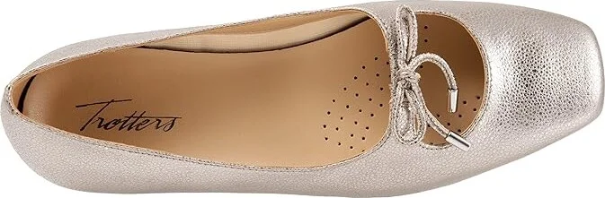 Trotters Honesty Women's Shoes Silver Metallic : 5 M (B), Leather - Image 2