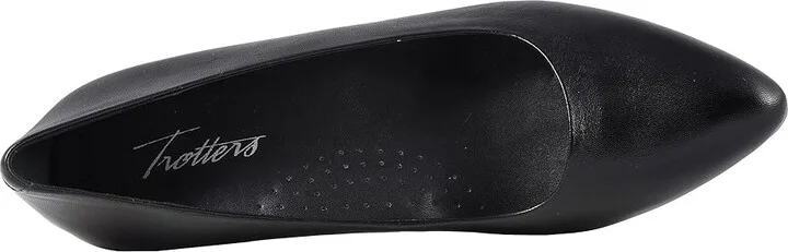 Trotters Kari Women's 1-2 inch heel Shoes Black Soft Nappa Leather : 9.5 N (AA) - Image 3