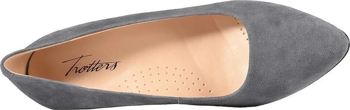 Trotters Kiera Women's 1-2 inch heel Shoes Dark Grey Suede Leather : 5.5 M (B) - Image 3